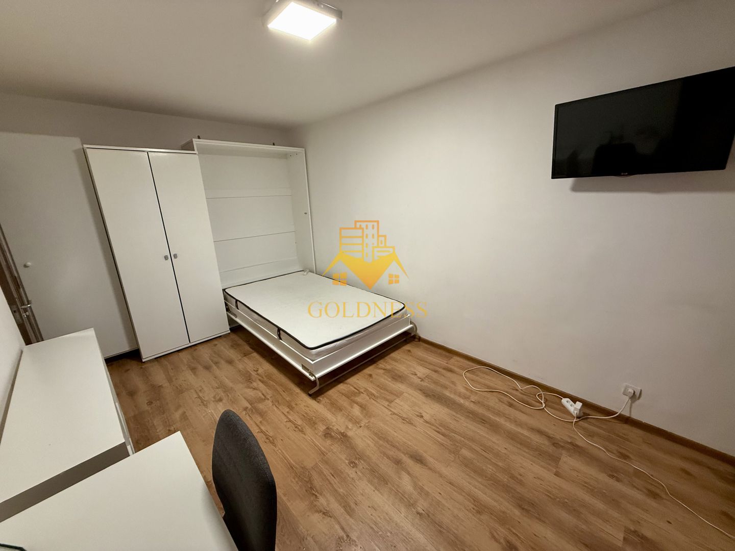 o camera decomandata, balcon Zona Centrala, Piata Mihai Viteazu - Poză 2