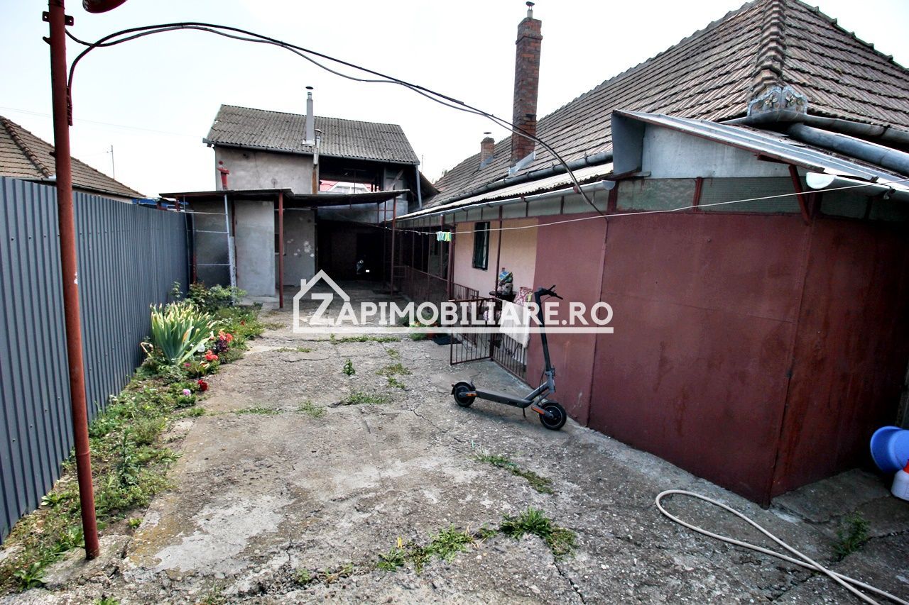 Casa+spatiu comercial,5 camere,2 bai.847mp teren,0%comision - Poză 18