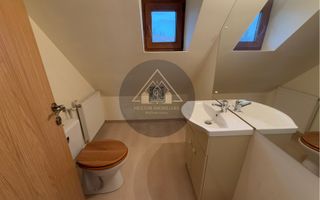 Casă nou construită în Centrul vechi Medias - Poză 12