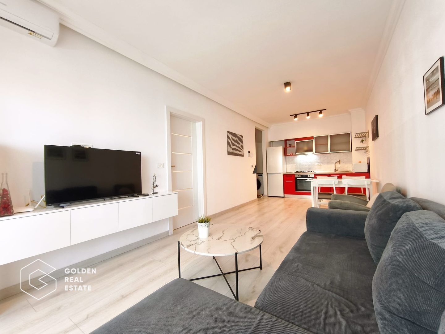 Studio tineresc si modern, la 5 minute de Facultate, Adora Park - Poză 1