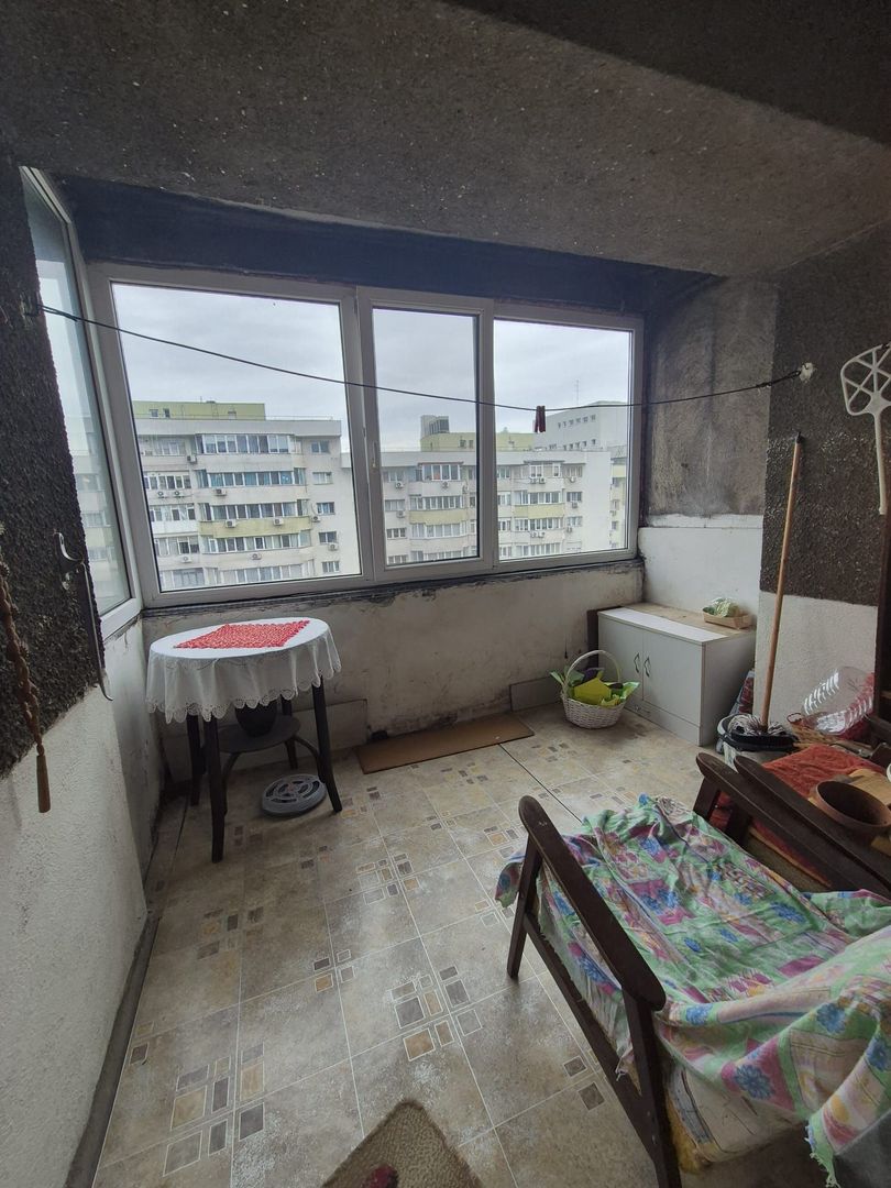 AP 2 CAM LANGA MEGA MALL/ BALCON TERASA - Poză 9