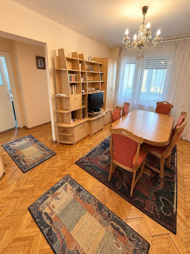 Apartament 4 camere - Zona Prima Shops - Poză 1