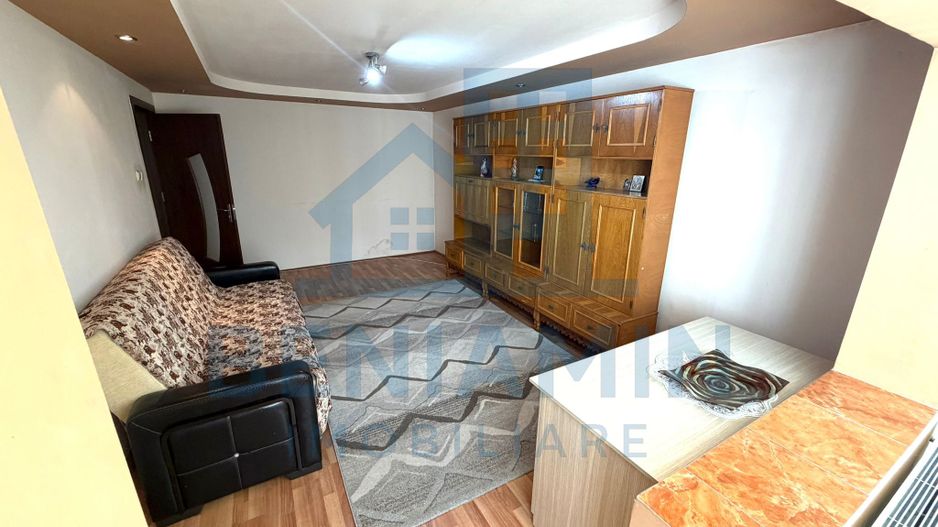 3 camere decomandat etaj 3 Bigul Nou -centrala -72mp - Poză 2
