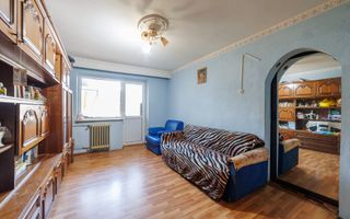 Apartament Trivale et.1 linga Piata si Sc.12 - Poză 2