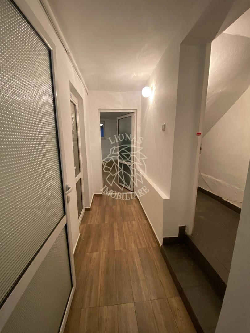 Spatiu comercial 50 mp- ideal birou/salon/cabinet- Zona Centrala - Poză 4