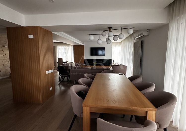 Penthouse spectaculos, 210mp utili, 260 mp terase, 2 parcari subterane - Poză 3