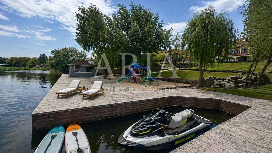 SNAGOV VILA | 36m DESCHIDERE LA LAC | PONTON 250mp | JACUZZI | SPA | BOWLING - Poză 25