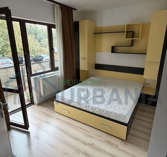 Apartament 3 camere la bloc tip vilă în Miroslava, strada principală - Poză 2