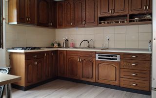 Vilă individuală 430 mp utili, teren 2.000 mp, panouri solare - Poză 24