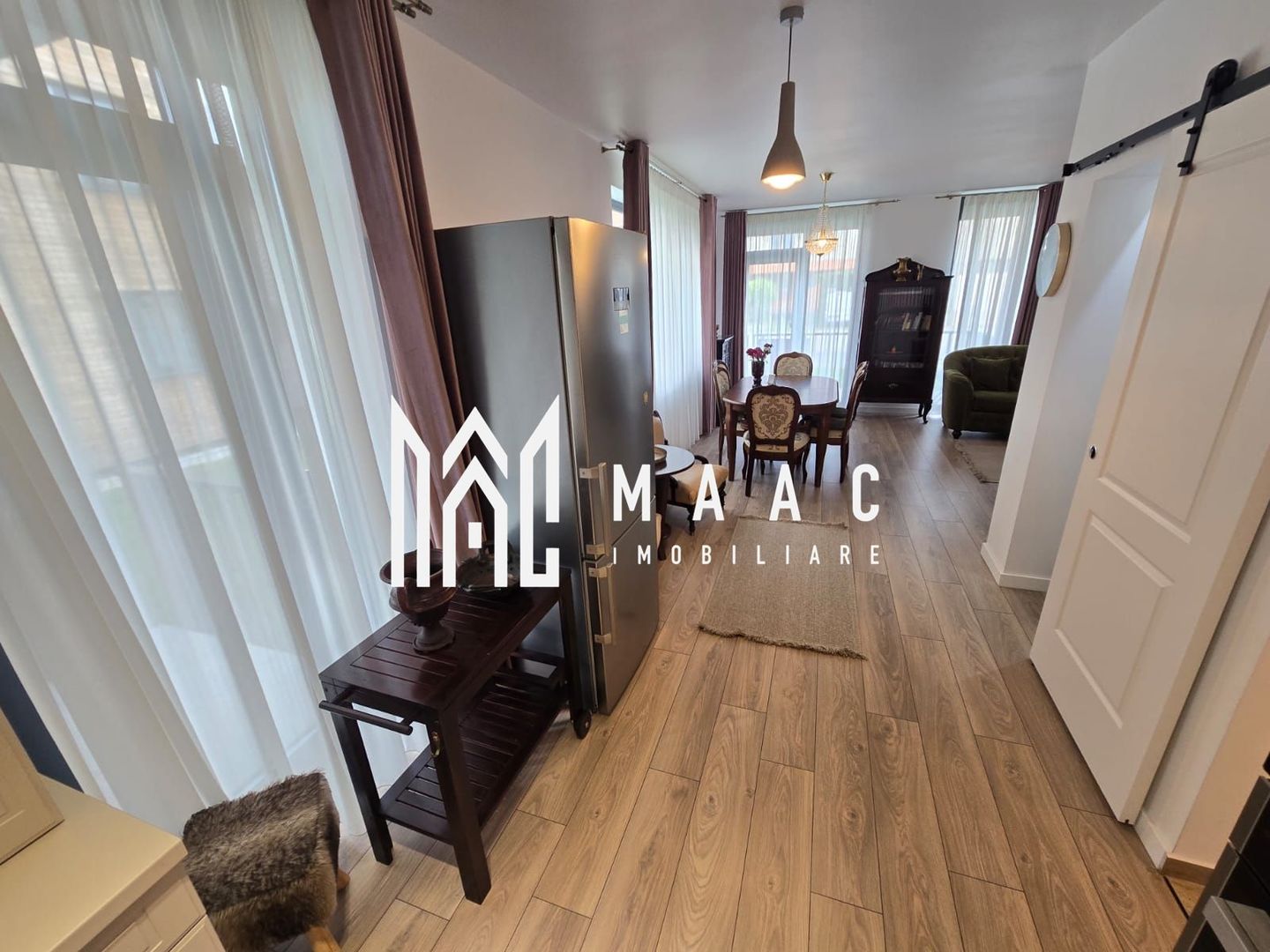 Apartament superb 3 camere 2 bai 2 balcoane Selimbar Lidl - Poză 13