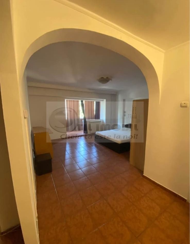 Apartament 1 camera decomandat etaj 1 Gara 380 euro - Poză 4