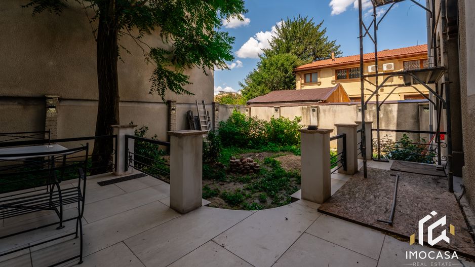 De vanzare Cladire bloc Istoric Central Arad D+P+E+M curte proprie - Poză 25