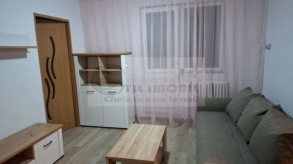 Apartament 2 camere Podu ros -380 euro - Poză 1