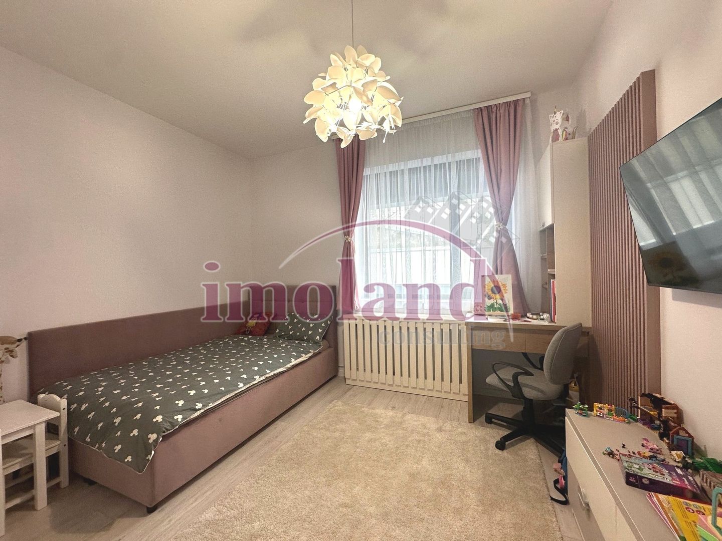 Apartament - 3 dormitoare si gradina  - Parter - Delea Veche 24 - Poză 8