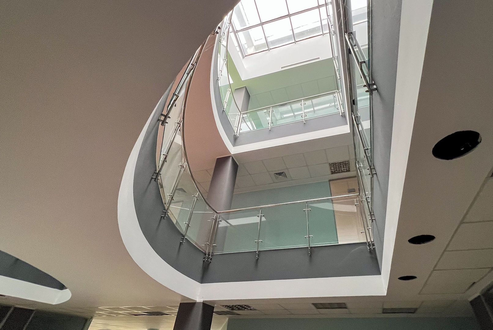 Proprietate comercială premium de vânzare- teren 3.728 mp |  Lângă A0 - Poză 8