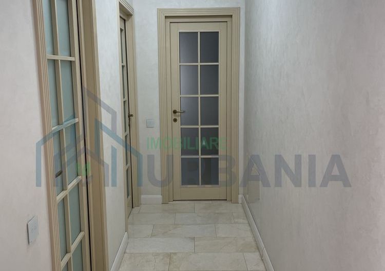 Copou-apartament 2 camere de inchiriat/complex royal town - Poză 7