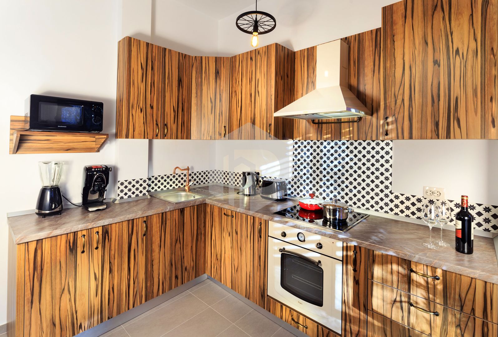 Apartament 3 camere de inchiriat ultracentral/Mobilat si utilat de lux - Poză 8