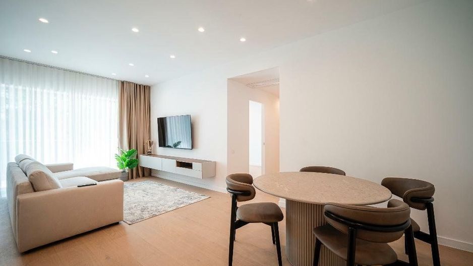 Prima inchiriere Aviatiei Tower 3 camere | Loc parcare subteran - Poză 2