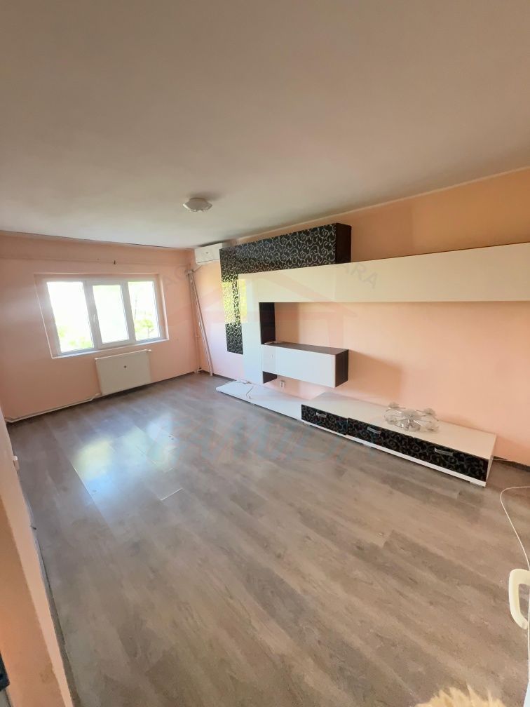 Vanzare apartament 3 camere, Micro 16, 57 mp, 60.000 EURO - Poză 1