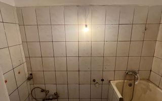 Garsoniera de vanzare, zona centrala - Poză 6