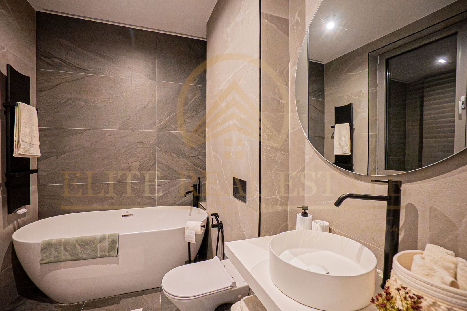 PENTHOUSE UNIC in mijlocul orasului Constanta - Poză 30