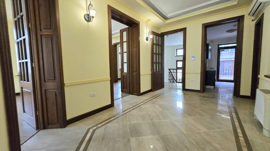 Spațiu de birouri ultracentral de inchiriat - etaj 1-intrare separata - Poză 4