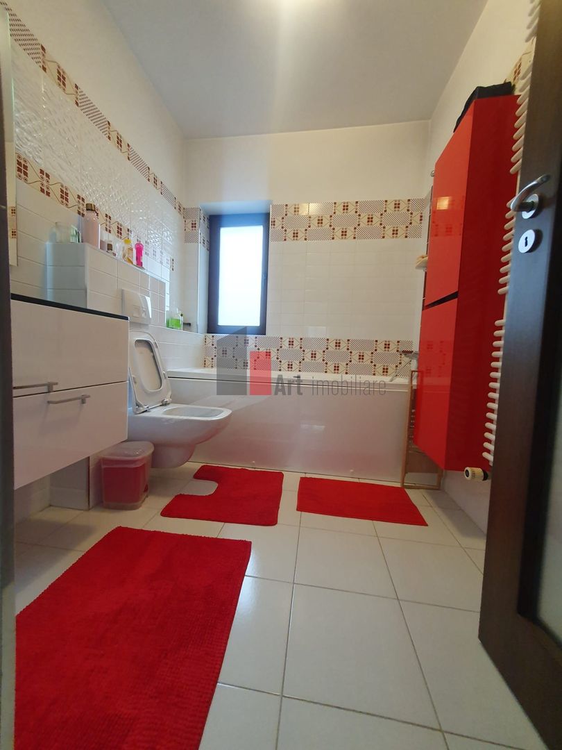 Vila superba Tunari cu piscina - Poză 14