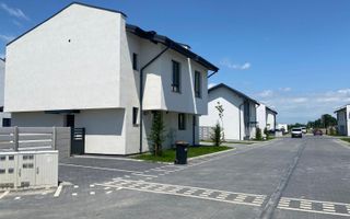 Case noi în Măgurele cu grădină proprie, parc privat și finisaje premium - Poză 5