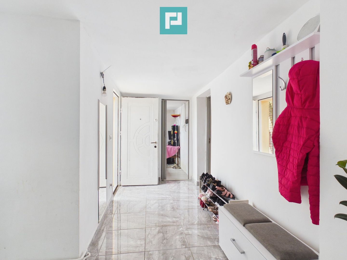 Casă individuală 3 camere,teren de 1500Mp Bătania - Poză 8