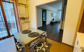 Apartament doua camere,etaj 1,doua locuri de parcare - Poză 4