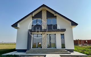 Casă de vânzare cu 4 camere in Sântandrei, Bihor - Poză 1