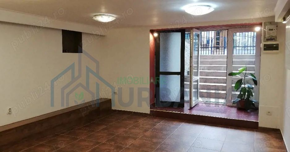 Ofer spre închiriere spațiu pentru birou 24 mp - Poză 2