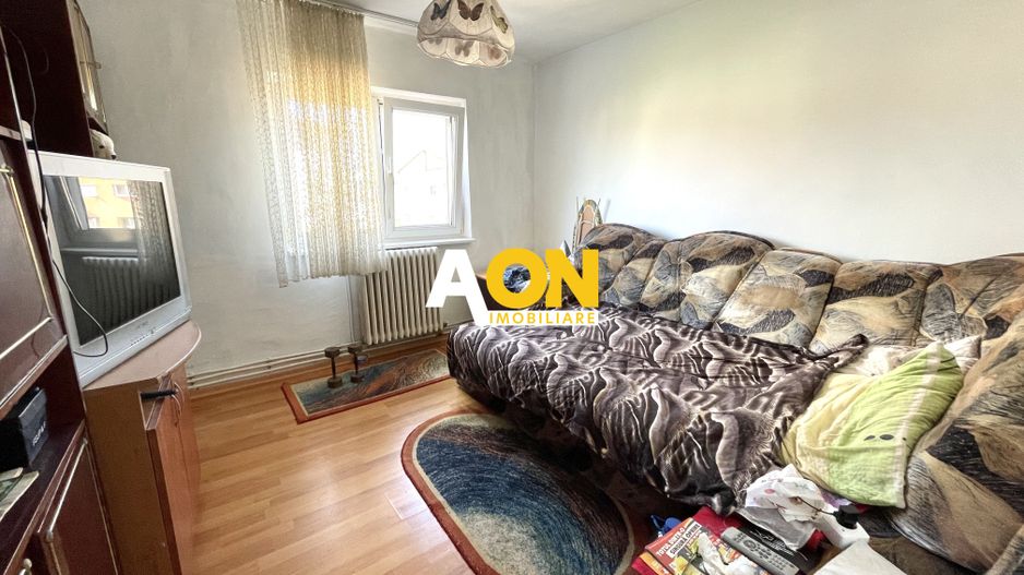 Apartament 3 camere, 2 bai, mobilat-utilat, zona Liceul Sportiv - Poză 2