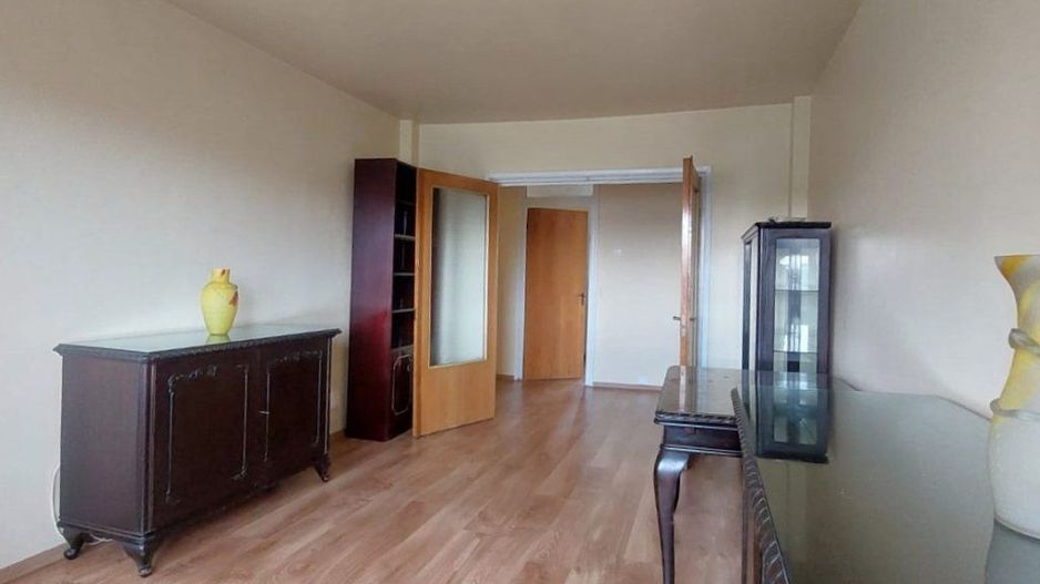 Vand apartament 4 camere situat la 10 min de Piata Unirii - Poză 3