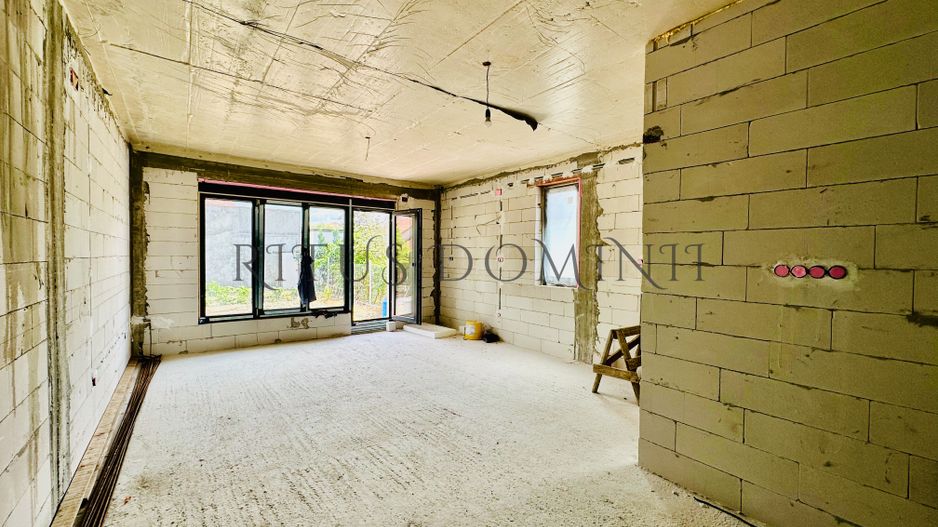 Duplex Superb cu 8 camere, Parcul 22 Decembrie, 376mp - Poză 1