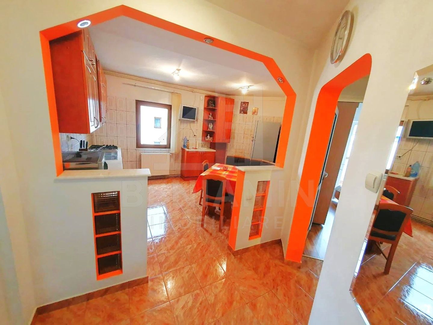 Apartament 2 camere-Decomandat-Spitalul Judetean-69mp-Spatios-Luminos - Poză 1