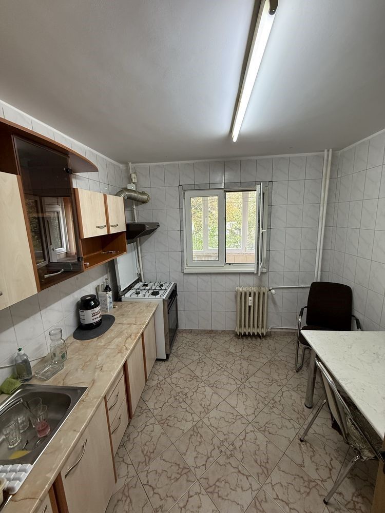 Apartament 3 cam zona Basarabiei - Arena Nationala - Poză 2