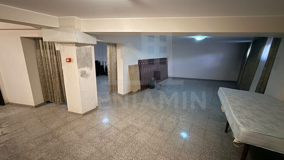 Spatiu 80mp -Demisol -1 Mai -Parc -Utilitati incluse in pret - Poză 1