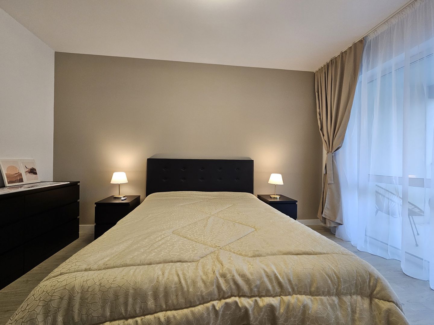 Apartament 2 camere lux decomadat Porsche Pipera Rond OMV - Poză 2