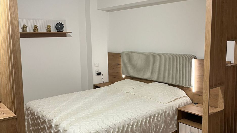 Apartament 1 camera 35 mp tip studio, Central Palas 450euro - Poză 1