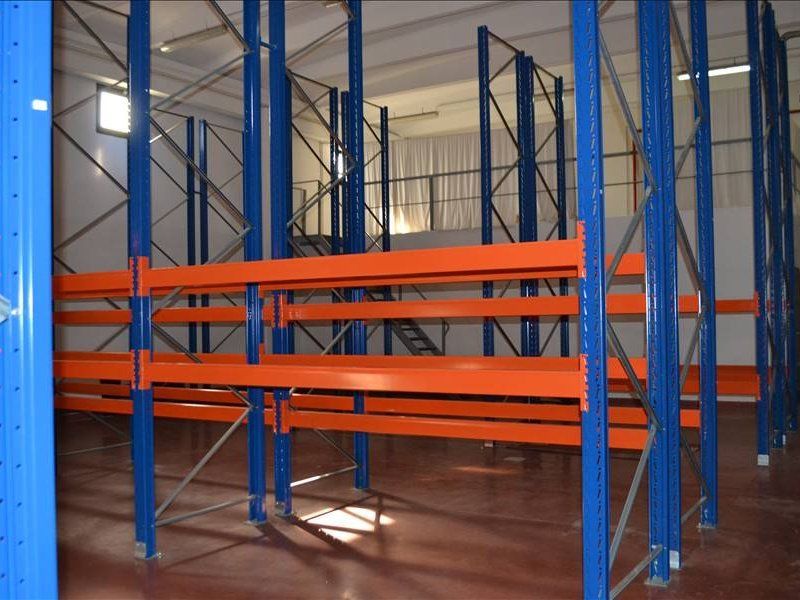 Hala de vanzare in zona Torontalului - Poză 9