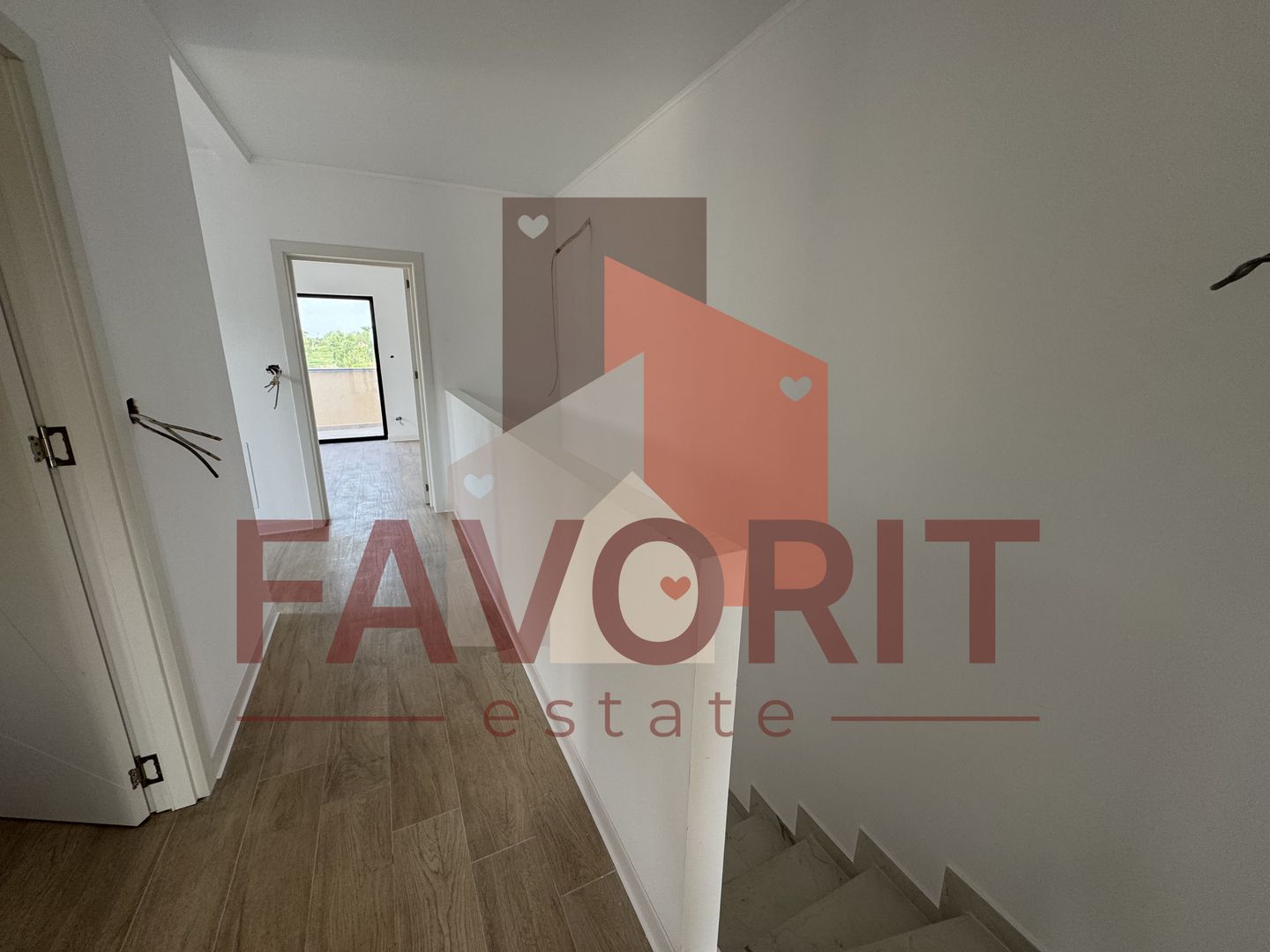 Casa finisata la cheie langa padure in Dumbravita - Poză 10