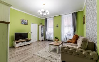Apartament 2 camere - ultracentral - etaj intermediar - Poză 1