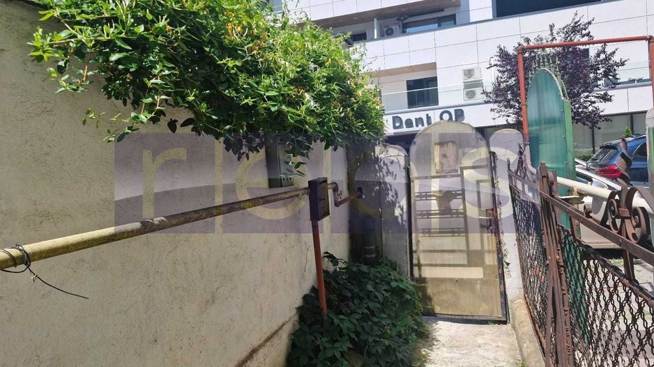 Vand apartament in vila 4 camere - Poză 5