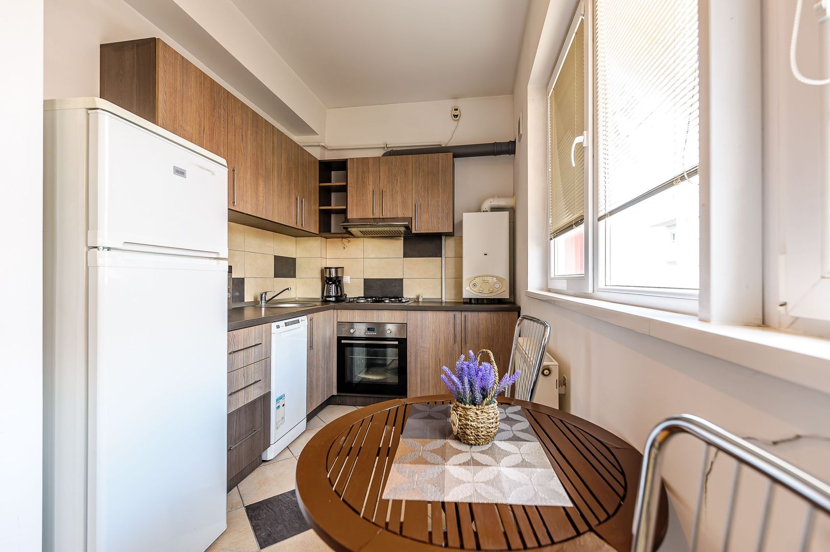 Locuință luminoasă cu 2 camere- Ared UTA - Poză 6