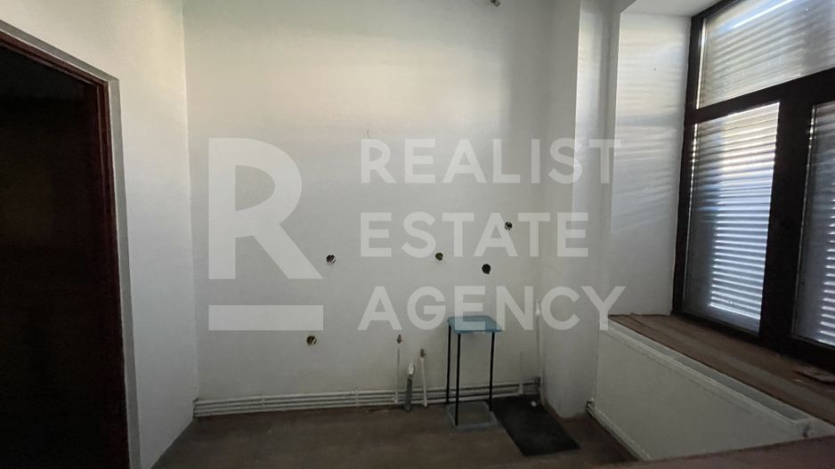 De vânzare – Clădire impresionantă, 11 camere, 9 dormitoare, Păcurari - Poză 22