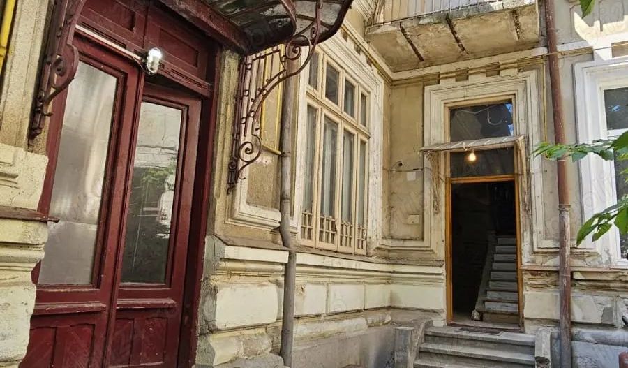 De vanzare Apartament in vila (parter), Leon Voda, ultracentral - Poză 1