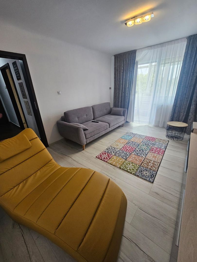 Apartament 3 camere, decomandat- 1 Mai, Sara - Poză 4
