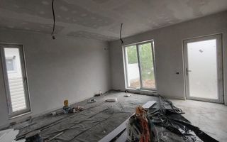 Casa 4 camere Crevedia - Poză 7