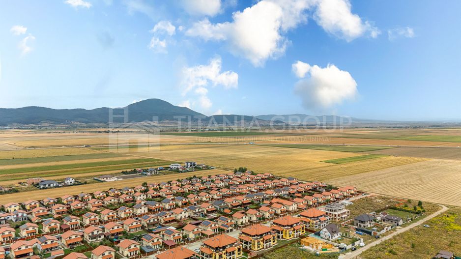 Vila cu arhitectura deosebita, teren 636mp, Cristian, Brasov - Poză 37